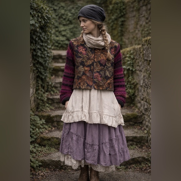 None Jackets & Blazers - Floral and Grapevine Tapestry Jacket Knit Sleeves. Eclectic Grandma. Vintage